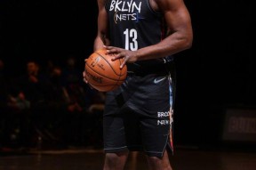 爱游戏体育-哈登赛事官方发布逆转新规，篮网争议不断！